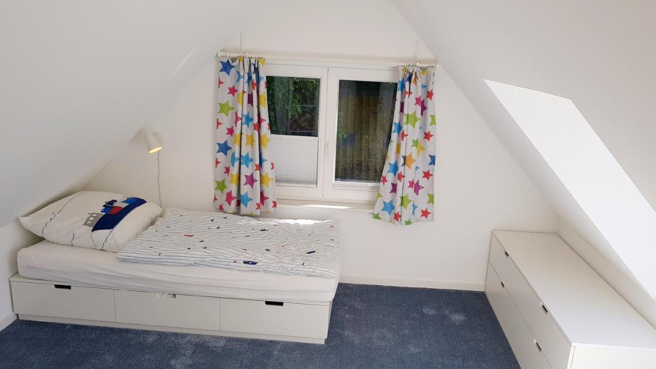 Ferienhaus An Der Nordsee - Familienfreundlich, Gut Ausgestattet & Viel Platz ブットヤーディンゲン エクステリア 写真