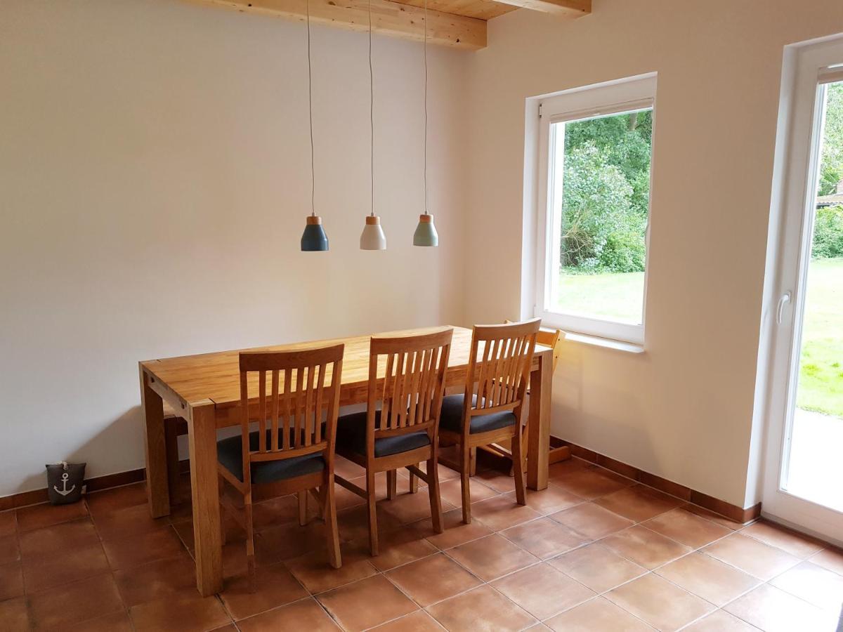Ferienhaus An Der Nordsee - Familienfreundlich, Gut Ausgestattet & Viel Platz ブットヤーディンゲン エクステリア 写真