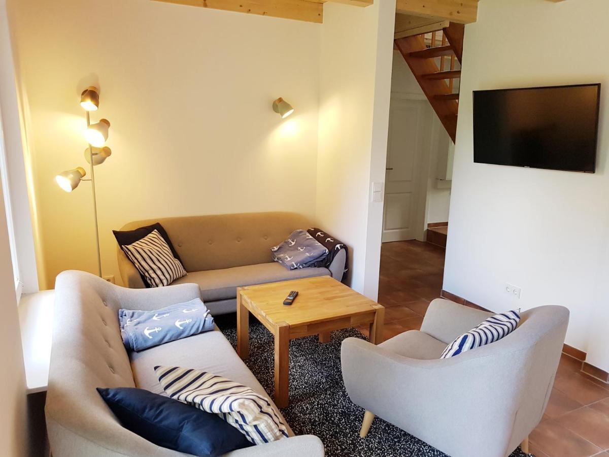 Ferienhaus An Der Nordsee - Familienfreundlich, Gut Ausgestattet & Viel Platz ブットヤーディンゲン エクステリア 写真