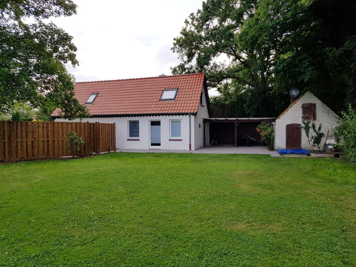 Ferienhaus An Der Nordsee - Familienfreundlich, Gut Ausgestattet & Viel Platz ブットヤーディンゲン エクステリア 写真